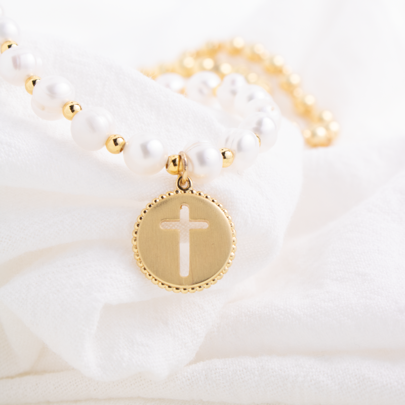 Splendid Iris - Wholesale Charm/Dangle Bracelet - Pearl With Cross Bracelet3