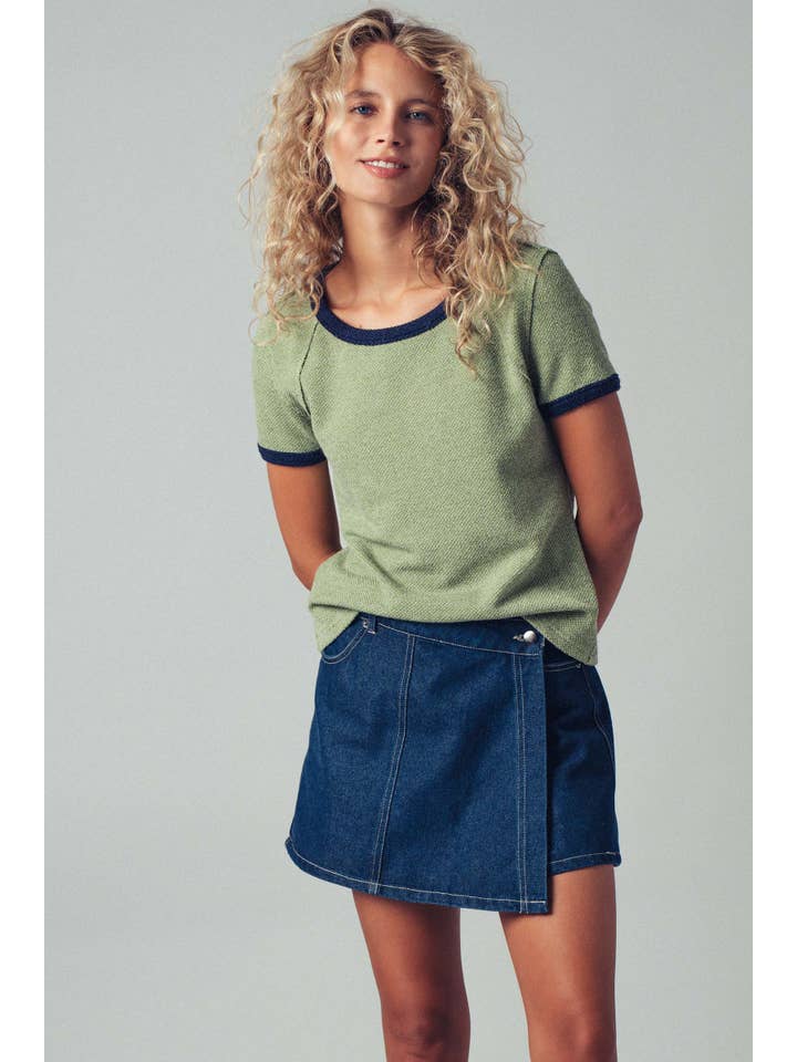 Urban Daizy - Wholesale Knit Top - Women's - Sporty Trim Textured Crewneck Top4