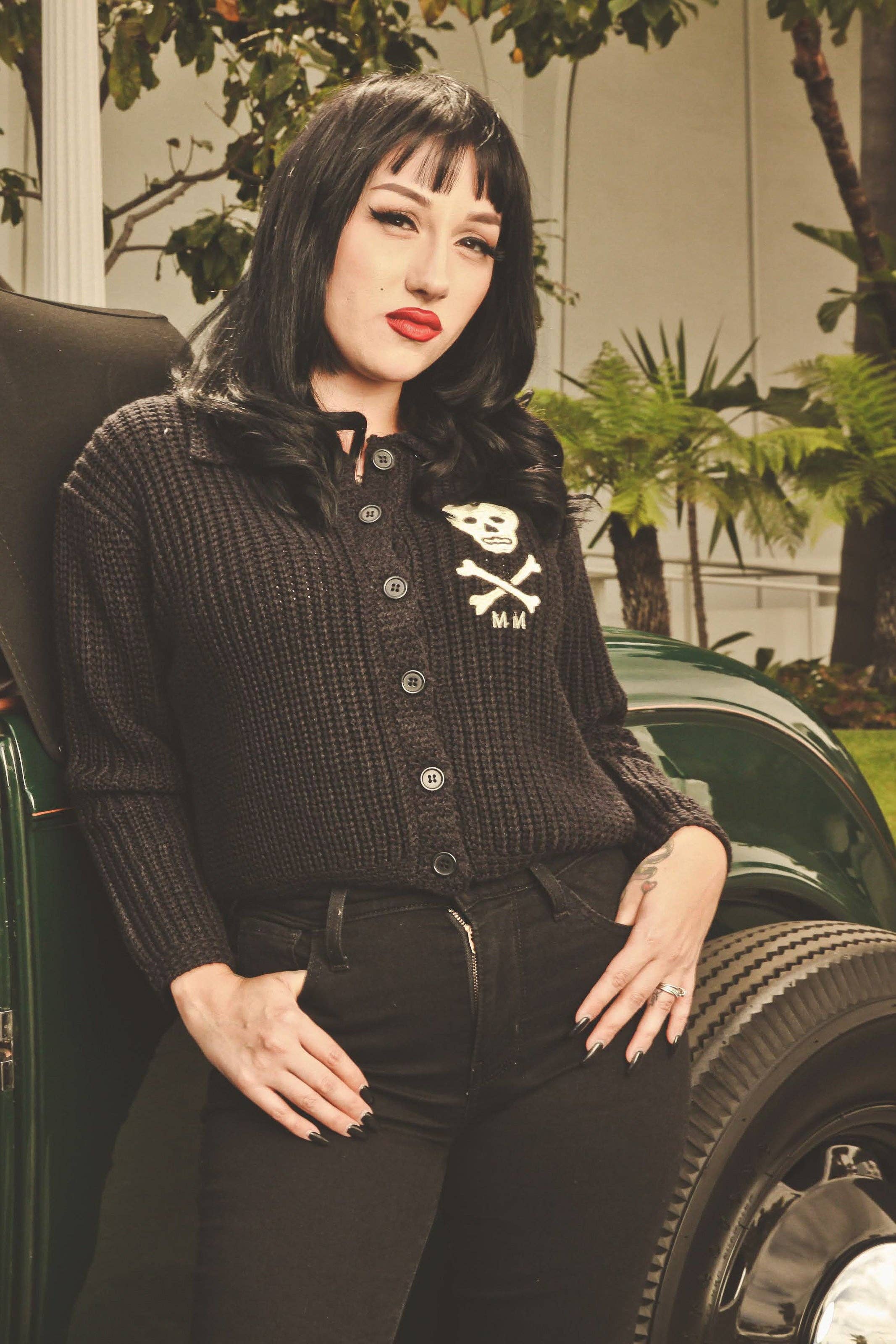 Mischief Made – Pulôver - Mulher por atacado – Camisola Collared MM Skull MN Cropped em Preto1