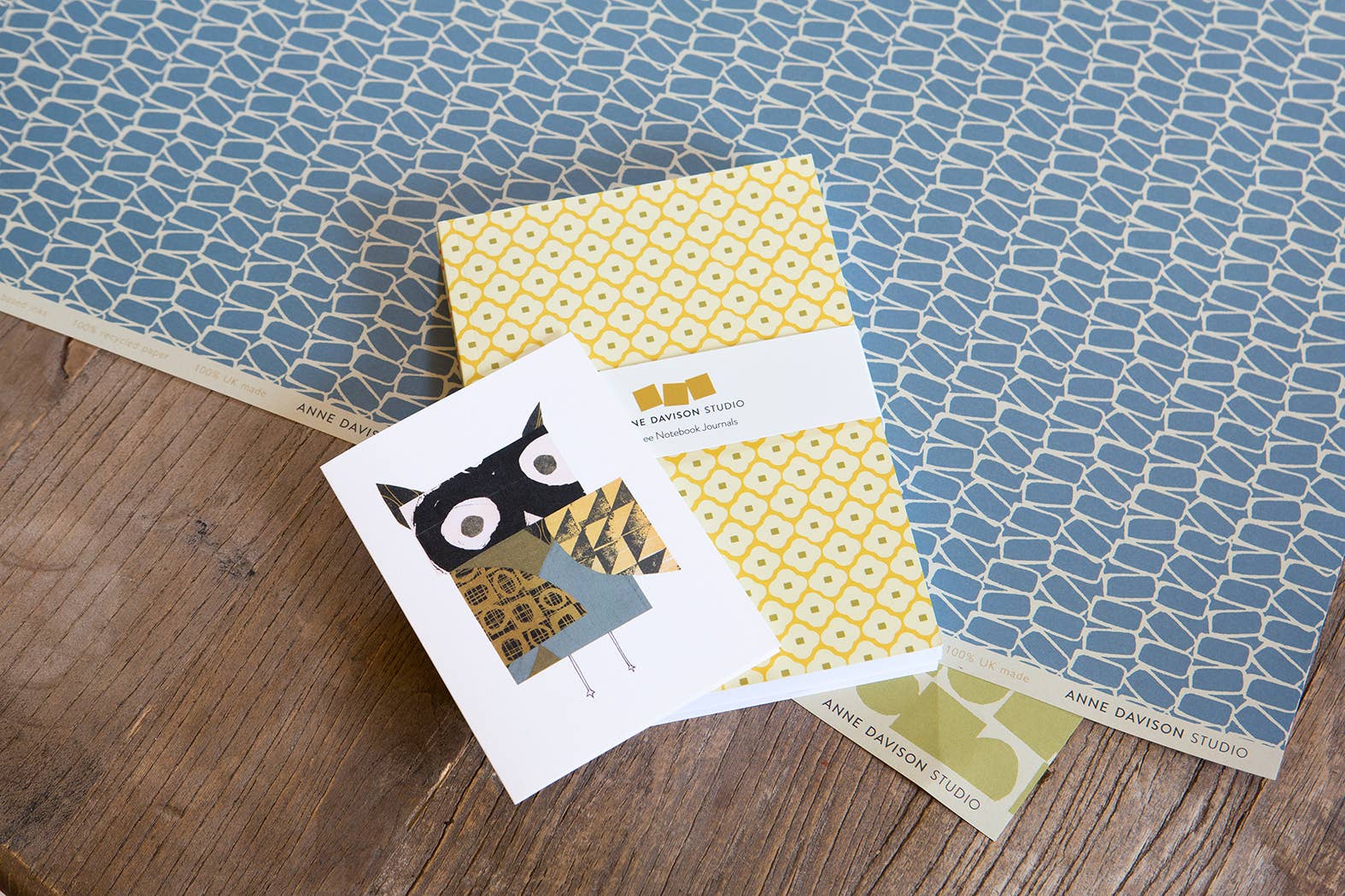 Anne Davison Studio – Engroshandel Indpakningspapir – Domino Gavepapir (blå)1