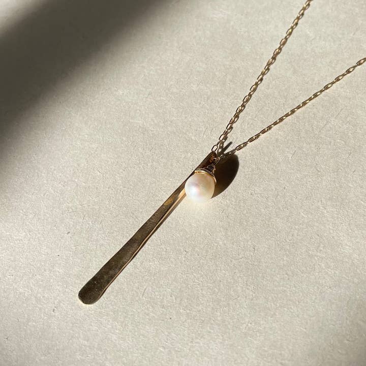 Elysium Jewelry - Wholesale Halskettinghanger - Gehamerde Stok en Steen Ketting5