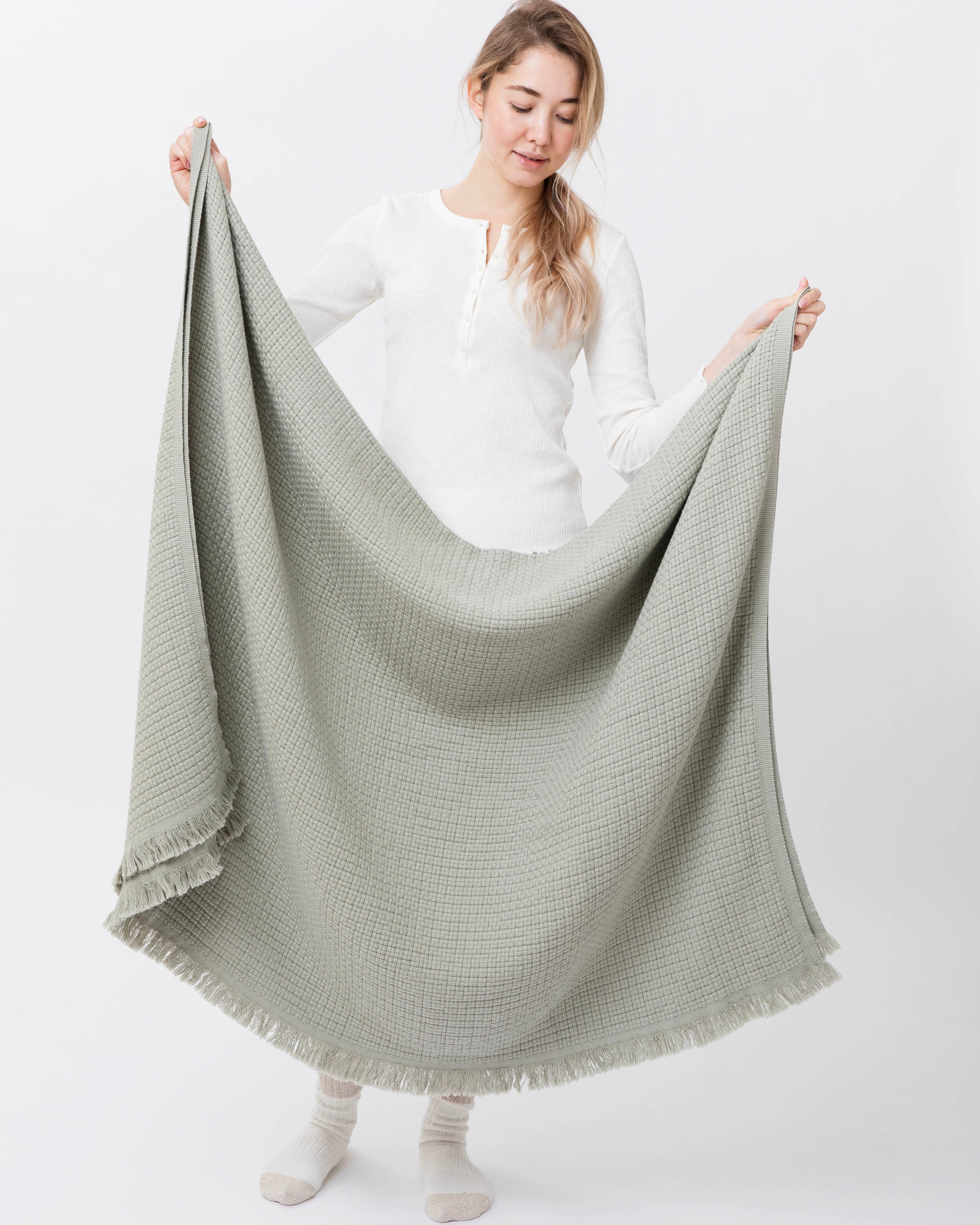 Woven Stories - Wholesale Throw Blanket - Cotton Linen Blend Basketweave Throw Blanket6