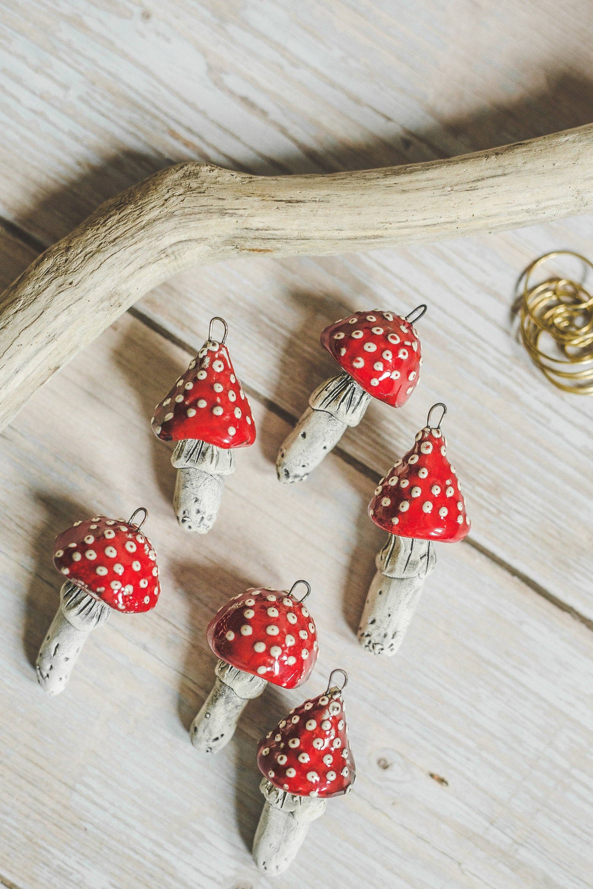 Danutė Murauskienė – wholesale Prydnadsset – Röda flugsvampsprydnader1