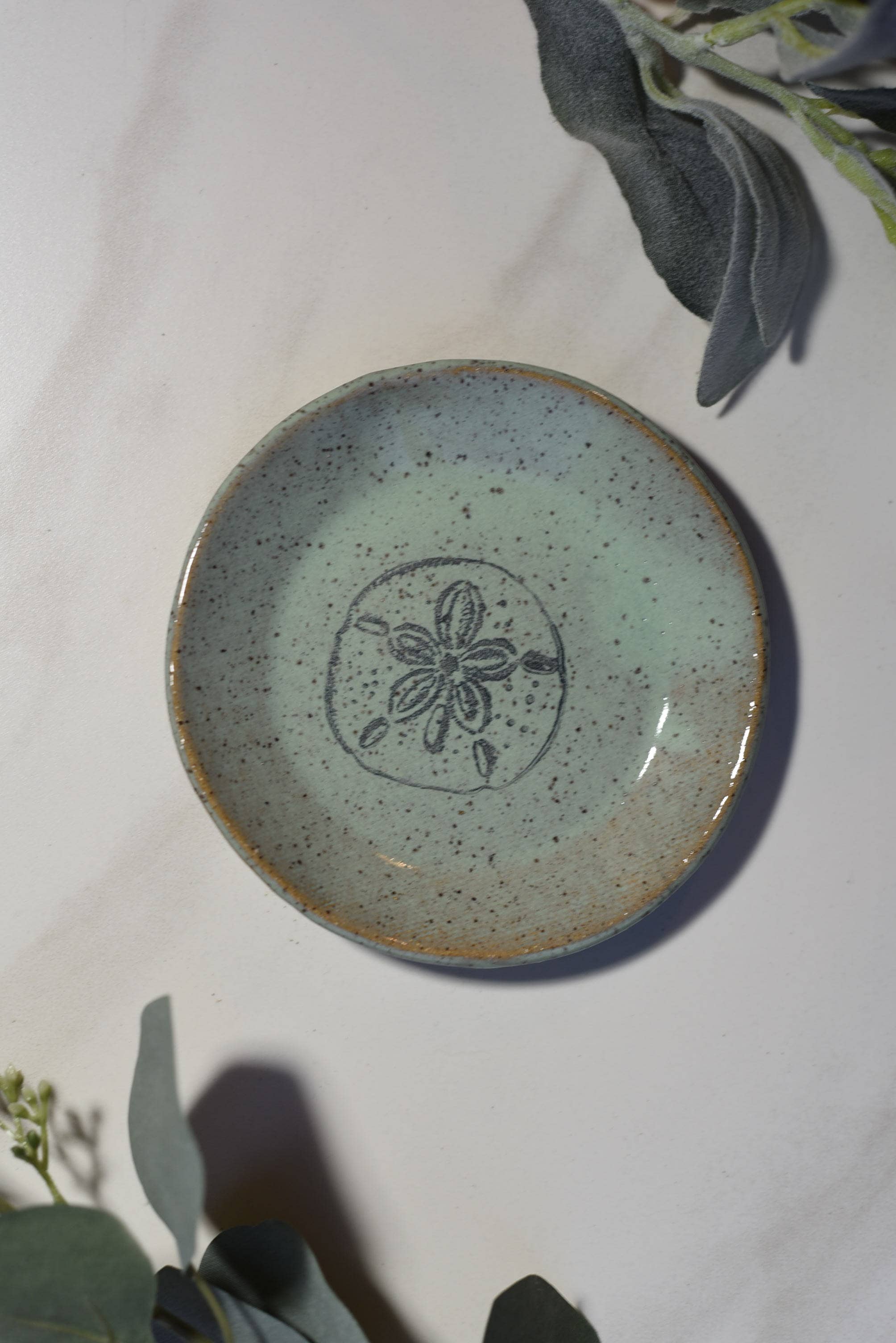 Mud & Maker - Wholesale Jewelry Dish - Mini Plate - Sand Dollar