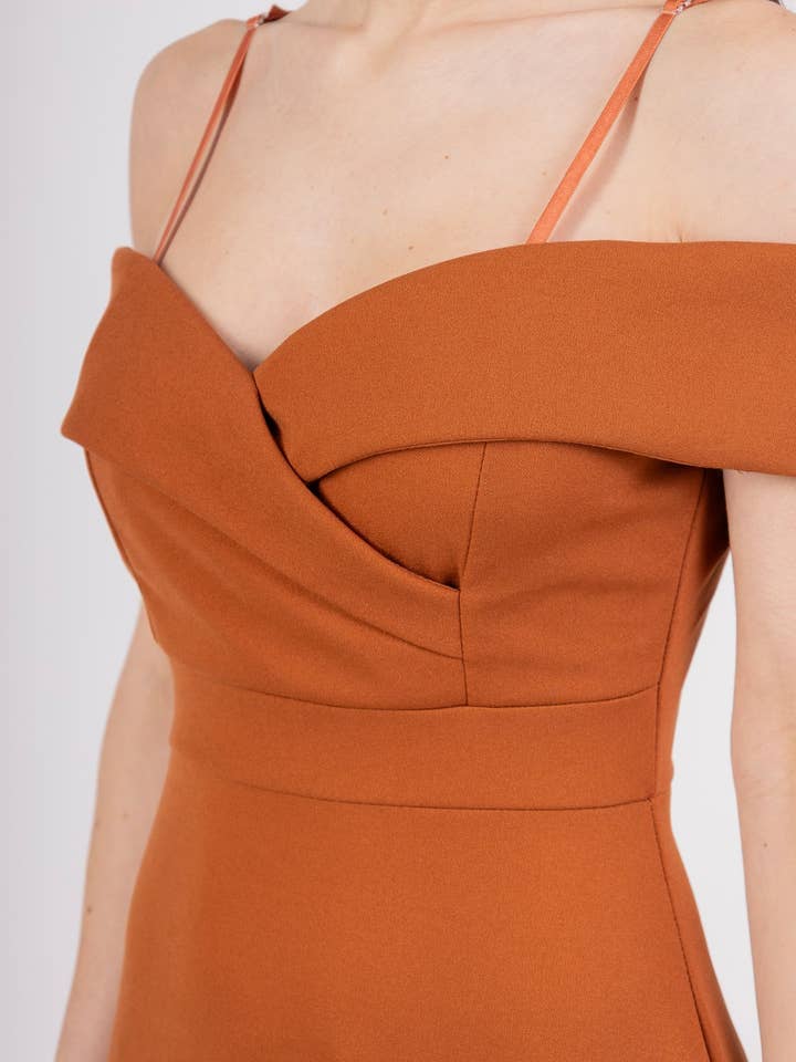 Alice'Desir - Wholesale Gown - Women's - 8892 A-line dress with boat neckline15