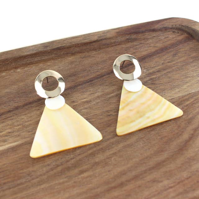E23102 Triangle Shell Earrings for wholesale by Pretty Persuasions
