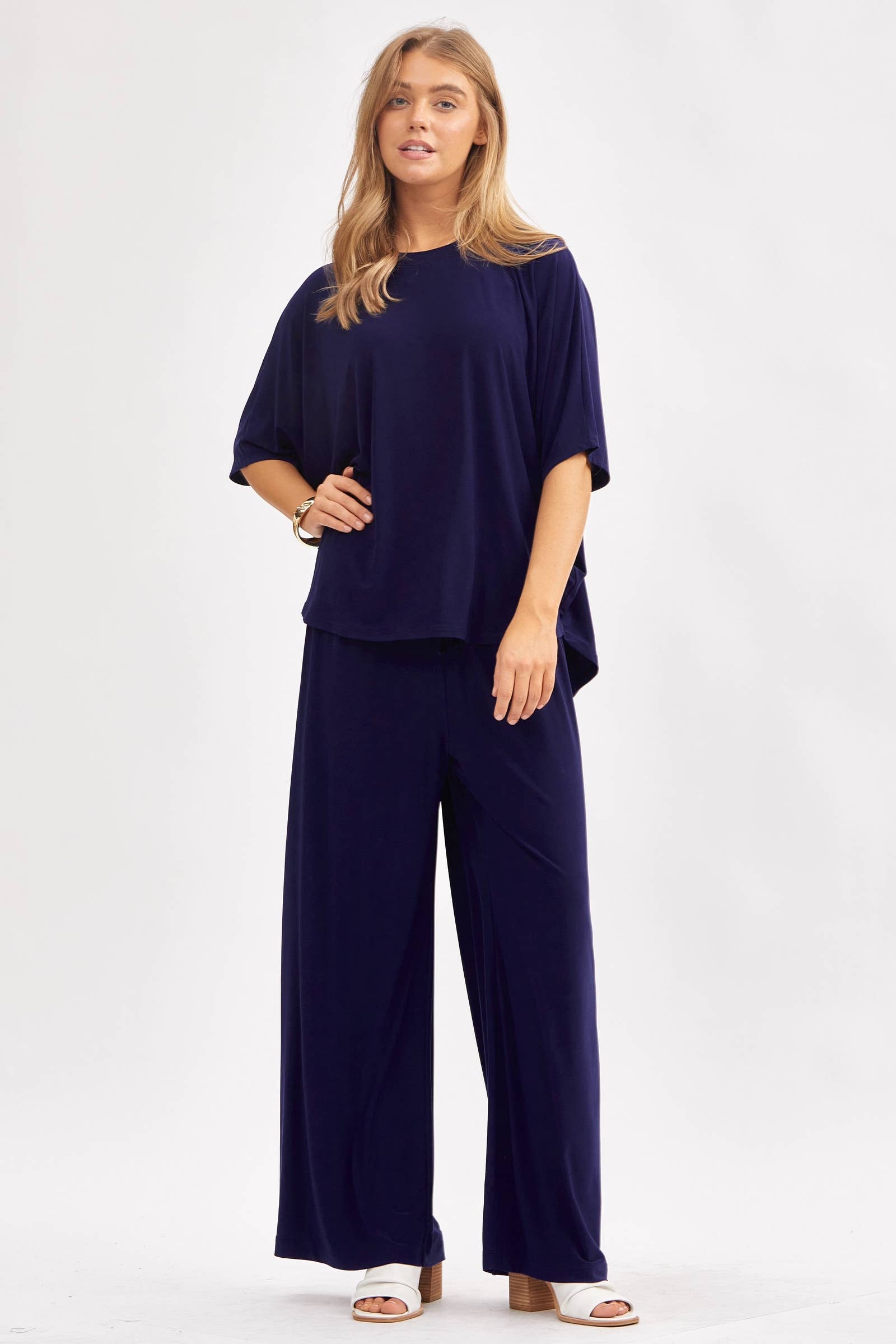 Dear Scarlett - Vendita all'ingrosso Completo top e pantaloni (NON loungewear) - Donna - Completo fluido con top ampio stile poncho e pantaloni larghi TRVSET-COASTAL8