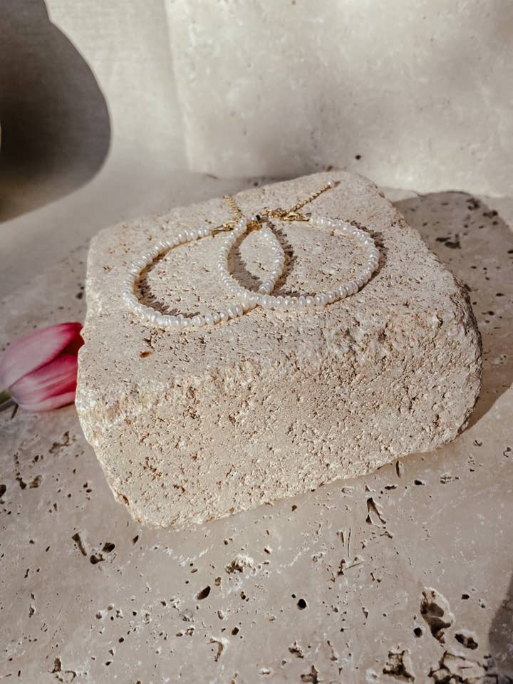 Tiny bracelet for wholesale by Amourbijoux