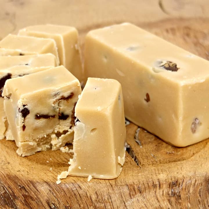 Rum & Raisin Large Bar Fudge for wholesale by Cornish Fudge Company