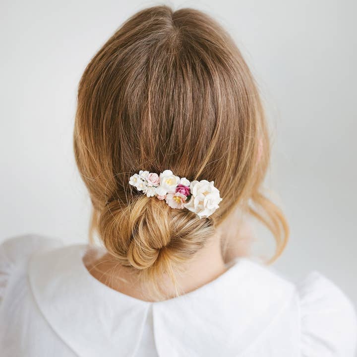 Matrinna – wholesale Hårnålar – Vit blomma hårnål med metall alligator klipp, Millinery hår bulle dekoration bit, Blossom huvud tillbehör för frisyr, Pigtail hållare