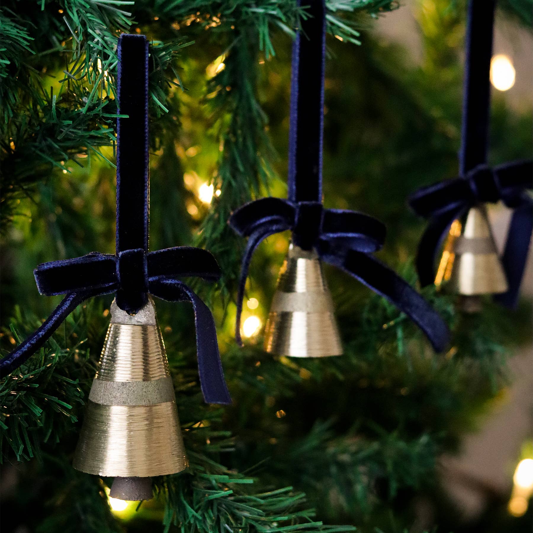 Beige & Stone USA - Wholesale Ornament - Christmas Tree Ornament Bell with Ribbon4