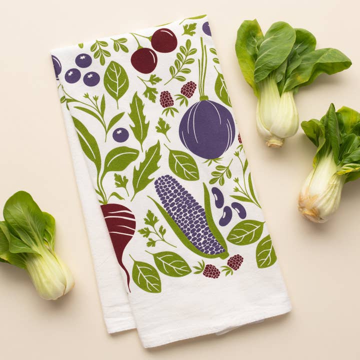 Lila Bauernmarkt Geschirrtuch | Küchendekor für den Großhandel von HAZELMADE® Tea Towels + Gifts