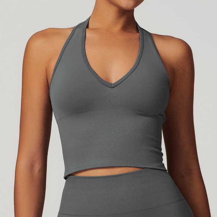 KK Bloom – wholesale Sportbehåar – Dam – Steg-Halter Neck Sport-BH för Ultimat Komfort och Stil