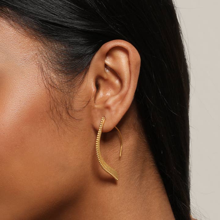 Satya Jewelry - Wholesale Dangle Earrings - Hammered dot lotus petal earrings