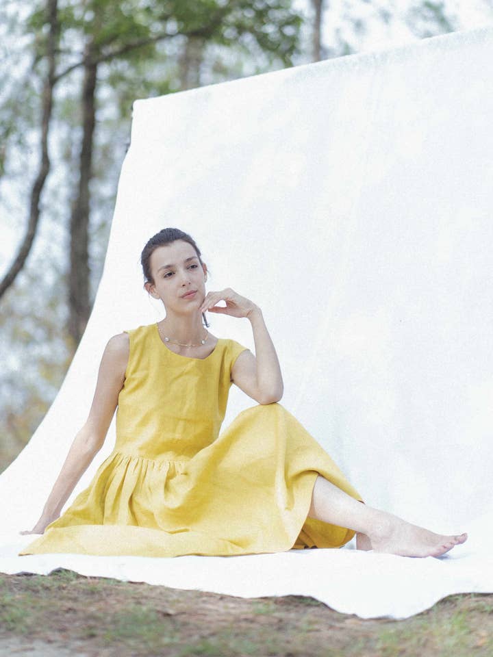 Vestido Midi Colhido Linho Amarelo Limão por atacado de Drishya Linen