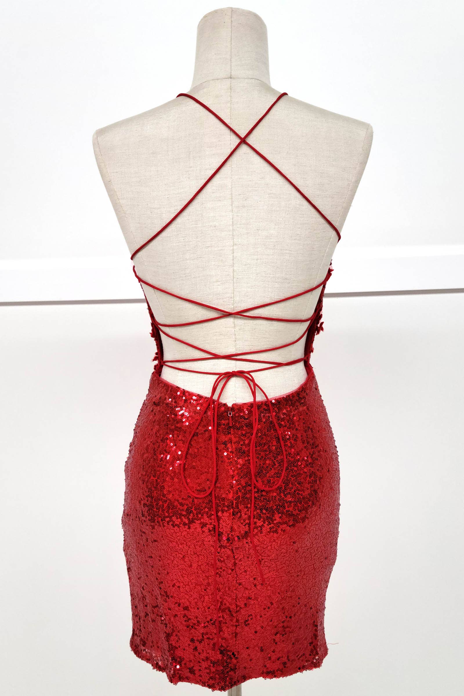 Chicas - Wholesale Jurk - Dames - Bodycon pailletten mini-jurk met bloemen en bandjes C80743