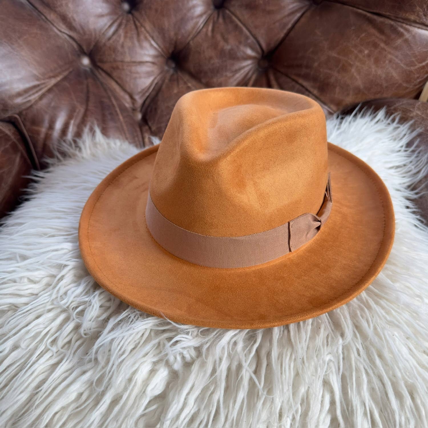 Queens INC - Wholesale Fedora - Women's - Stiff Brim Rancher in  Suede Hat W/ Ribbon 15