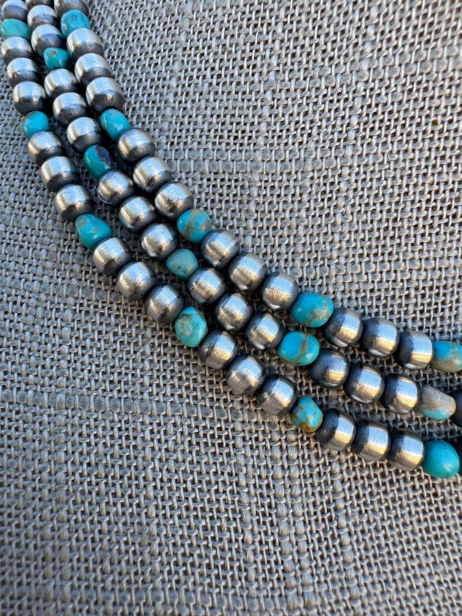 Nizhonitradersllc - Vente Collier de perles - Collier en perles de turquoise Kingman et argent sterling 4 mm fait main 16"4