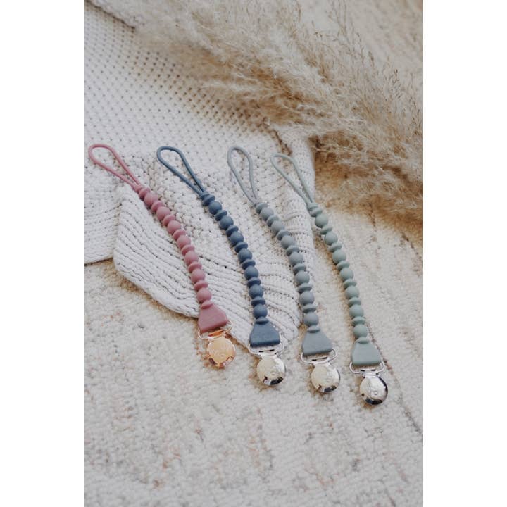 Itzy Ritzy - Vente Pince à tétine – bébé - Sweetie Strap™ Sucette d'une pièce en silicone19