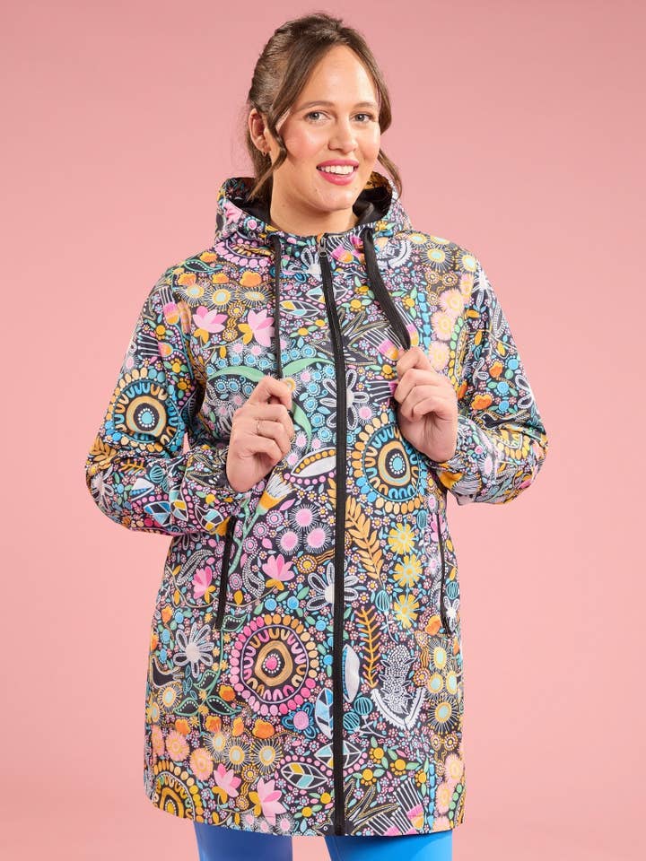 Impermeável Comprido com Flores Silvestres Costeiras por atacado de Mama Movement