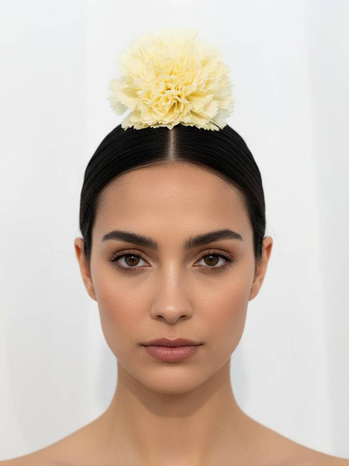 ŒILLET LISSE BLANC CASSÉ 1P pour la vente par EMMA WU DESIGN