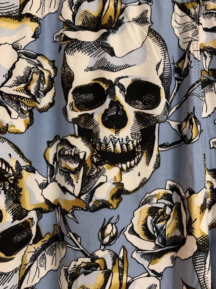 Leggings de tamanho único com estampa de Halloween de caveiras e rosas envelhecidas por atacado de Love 4 Leggings