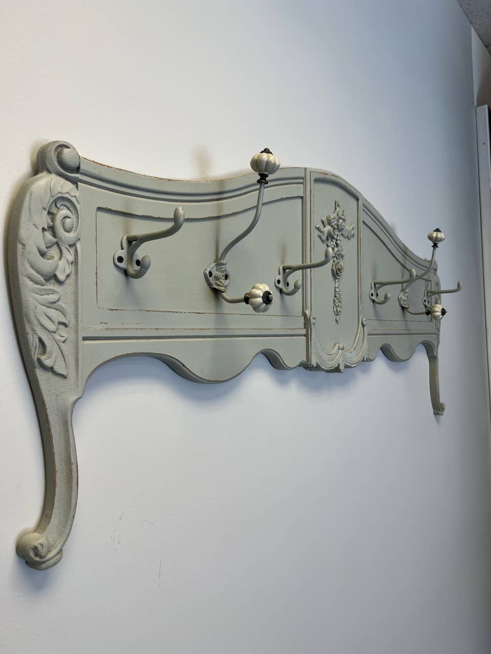 Vagabond Vintage – wholesale Coat rack – 6-HOOK WALL MOUNTED COAT RACK2