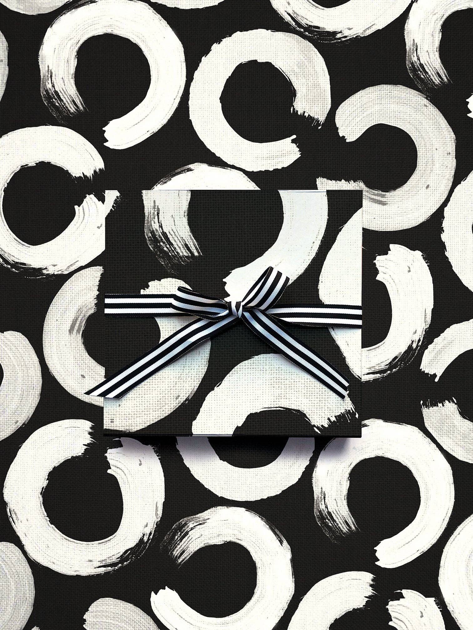 NIQUEA.D - Wholesale Flat Wrap - Black and White Semi Circle Wrap0