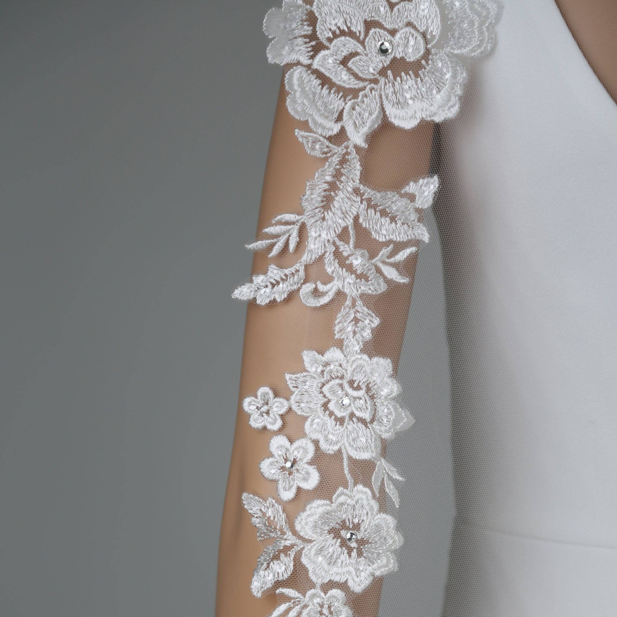 Farinosa Bridal - Vente Voile – femme - Voile de mariée mantille en dentelle brodée florale FS6221-M 152 cm6