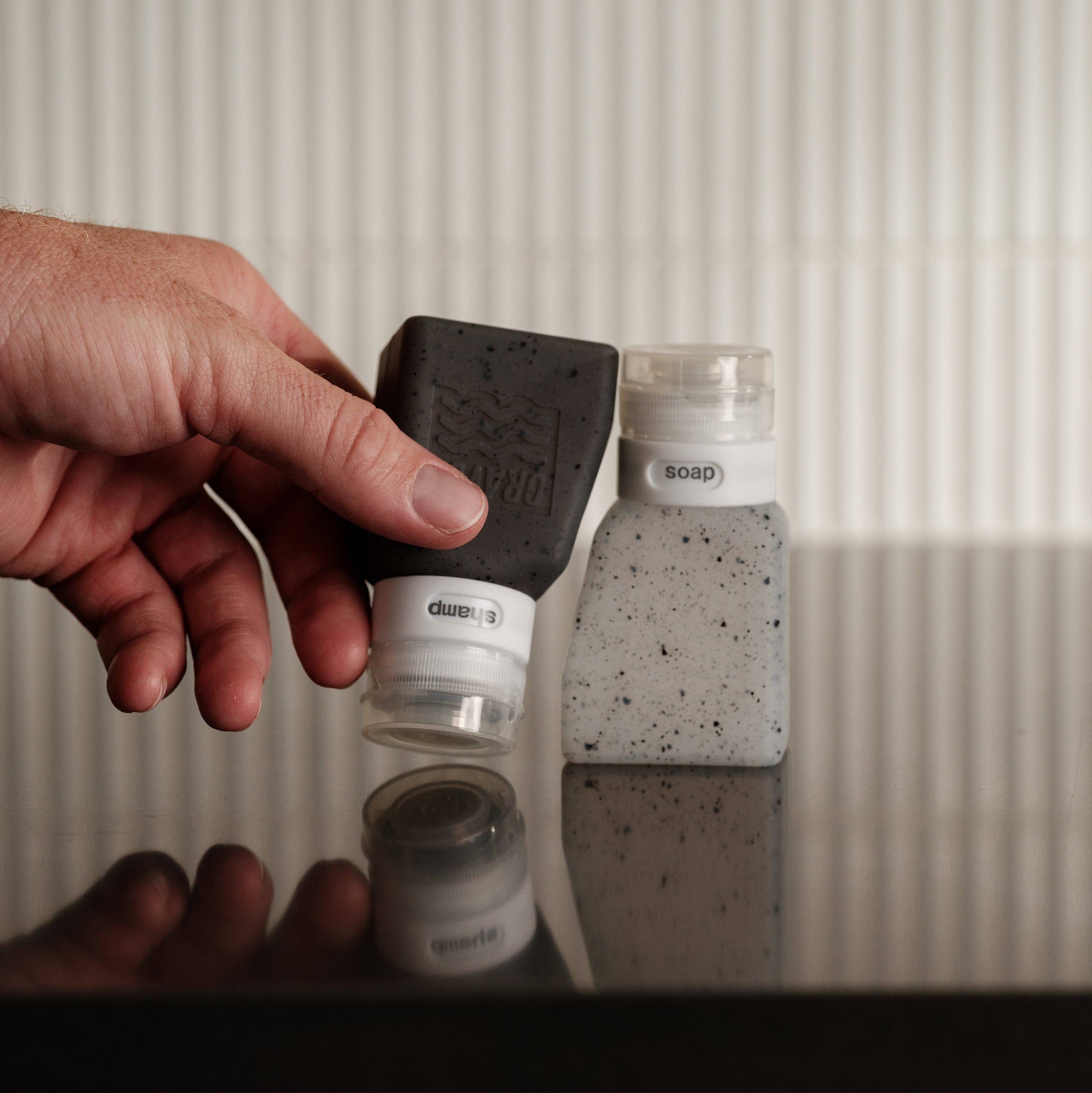 Gravel - Vendita all'ingrosso Contenitore da viaggio - Flaconi da Viaggio per Liquidi 3oz (89 ml) (Confezione da Due) | Trasparente & Grigio5