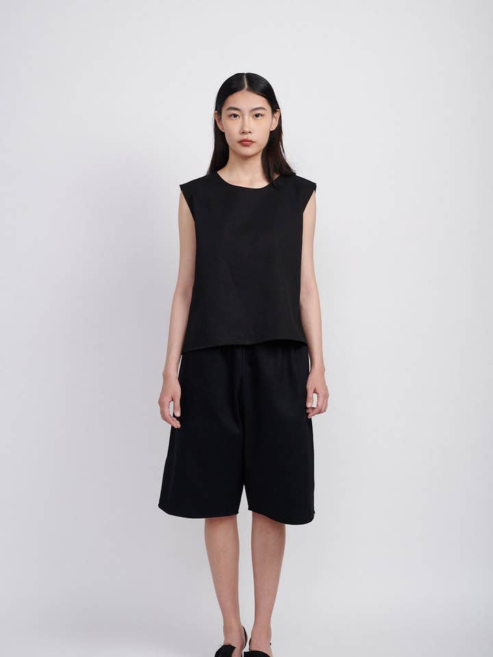 JORTS EN DENIM AMPLE - NOIR pour la vente par Ashley Rowe