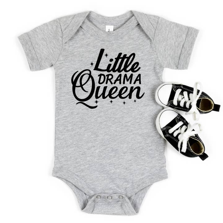 Kleine Drama Queen Katoenen Rompertje Babycadeau voor wholesale door Mama and Littles Apparel