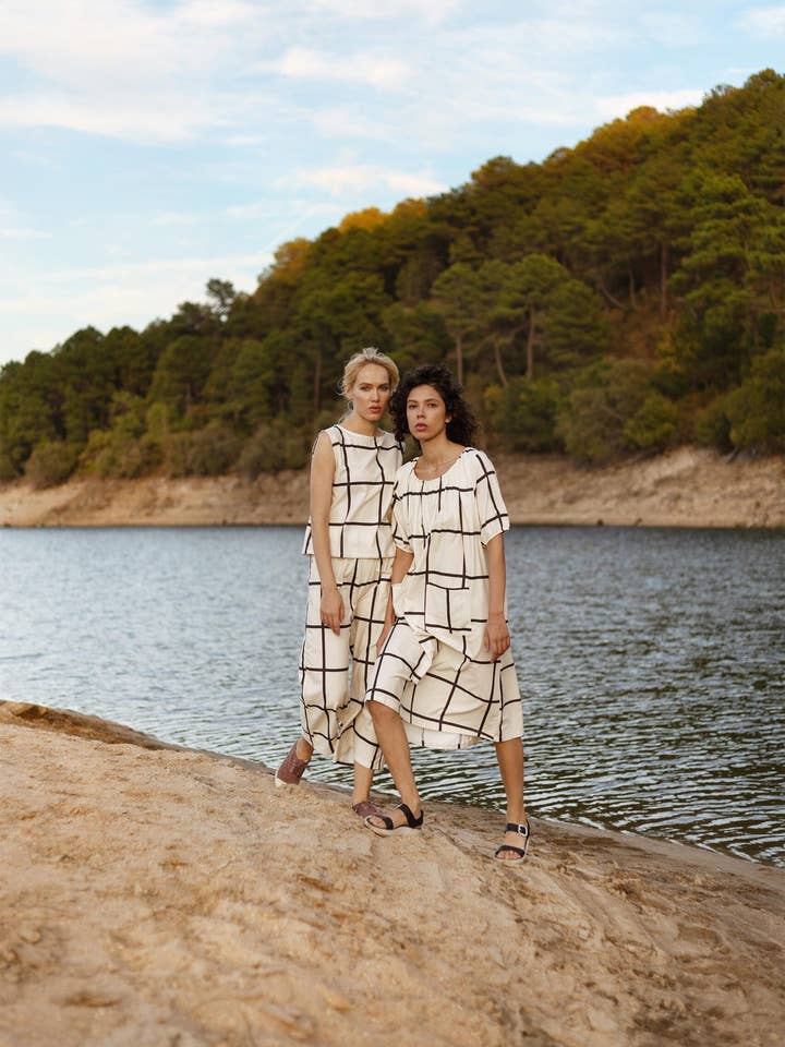 Black checkered dress for wholesale by PAN Producto Básico