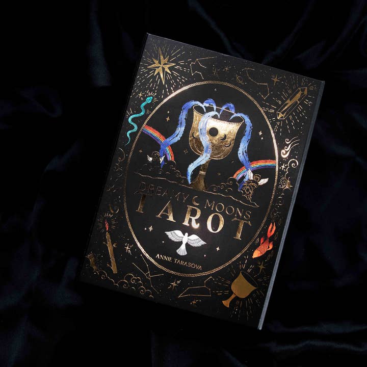 DreamyMoons - Wholesale Tarot Cards - Dreamy Moons Tarot with Gold Foil Detailing
