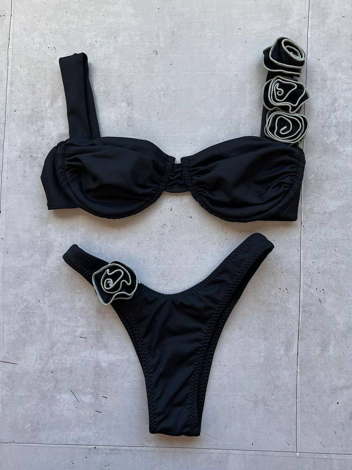 Bikini dos piezas con diseño de rosa para venta al por mayor de Miss Sparkling