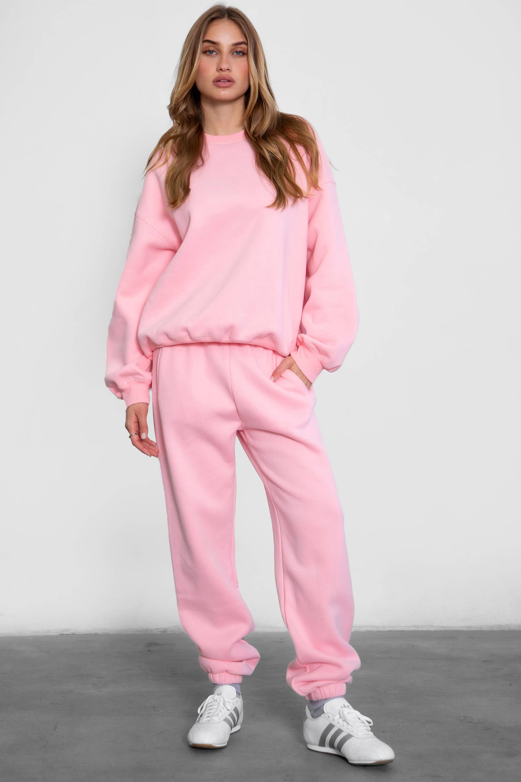 TICTOC – wholesale Lounge Sweatpants/jogging bottoms – Women's – DOVE  Plush Fleece Lounge High Waist Sweatpants With Pockets35