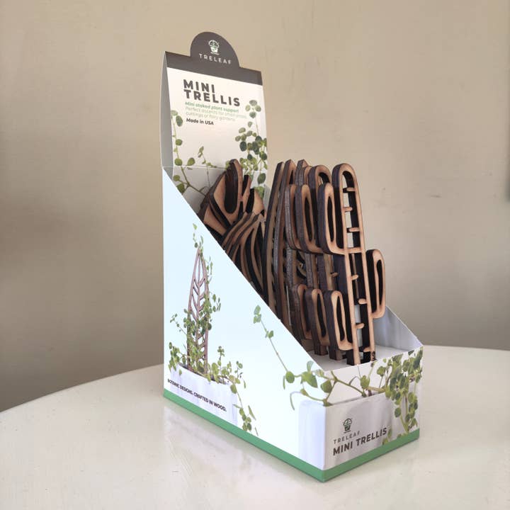 Treleaf – wholesale Garden/lawn stake – BARE Mini Trellises - Decorative wooden plant stakes10
