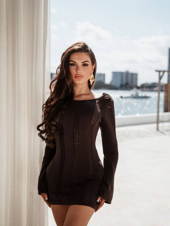 Kia Klänning Choklad för wholesale av Marlina Boutique