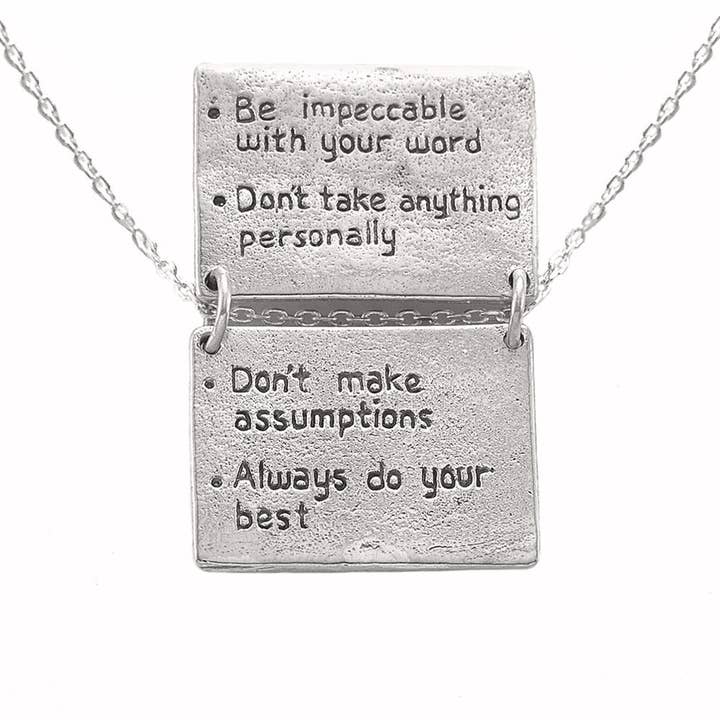 Colar Livro Os Quatro Acordos por atacado de Jewelry Evolution