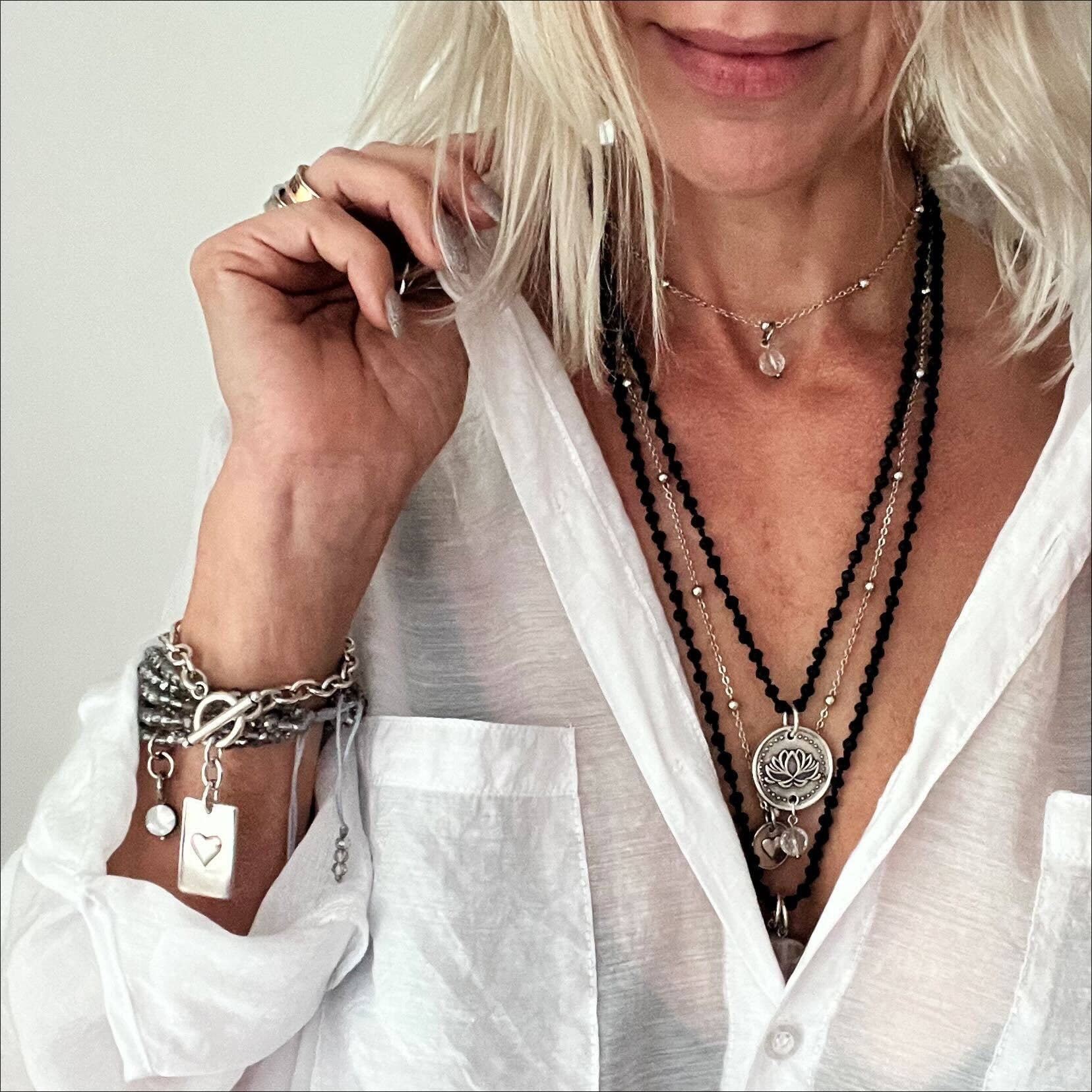 Katia Designs – Engroshandel Halskæde med vedhæng – "Halskæde med Vedhæng 'Jeg er Nok'"9