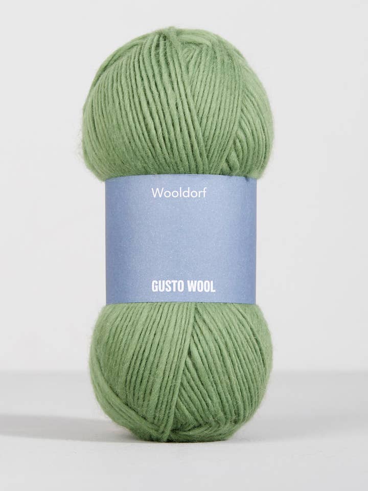 Wooldorf Worsted | Lime Loop pour la vente par Urth Yarns