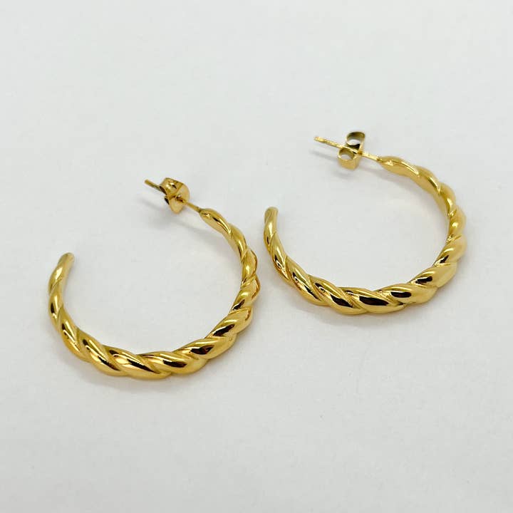 ORECCHINI NOVA per la vendita all'ingrosso da parte di Suncova Jewellery