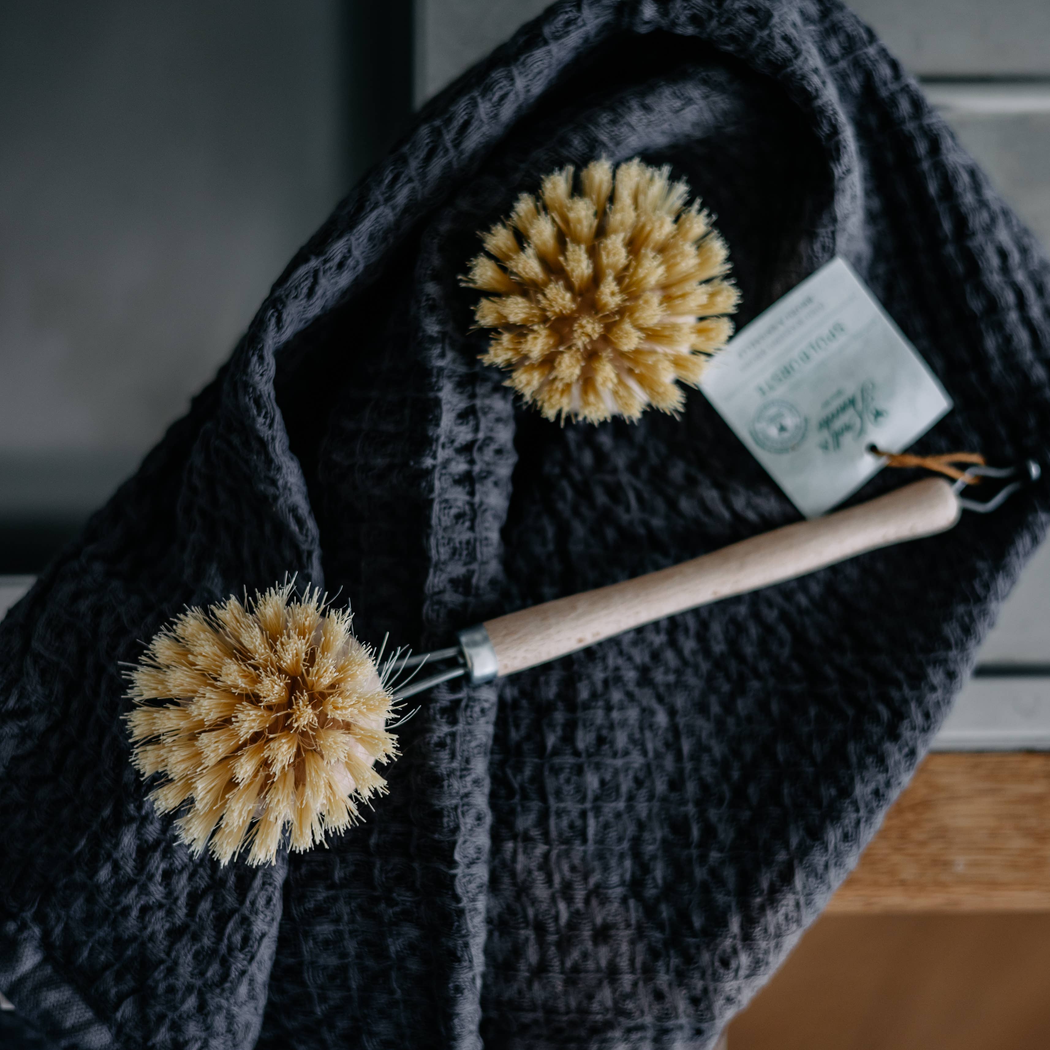 Croll & Denecke - Vendita all'ingrosso Spazzola per pulire - Spazzola per piatti in legno di faggio con setole di sisal, ecologica e vegana3