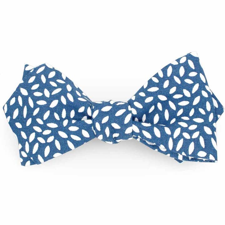 Crispy Prussian blue bow tie for wholesale by Le Coq en Pap'