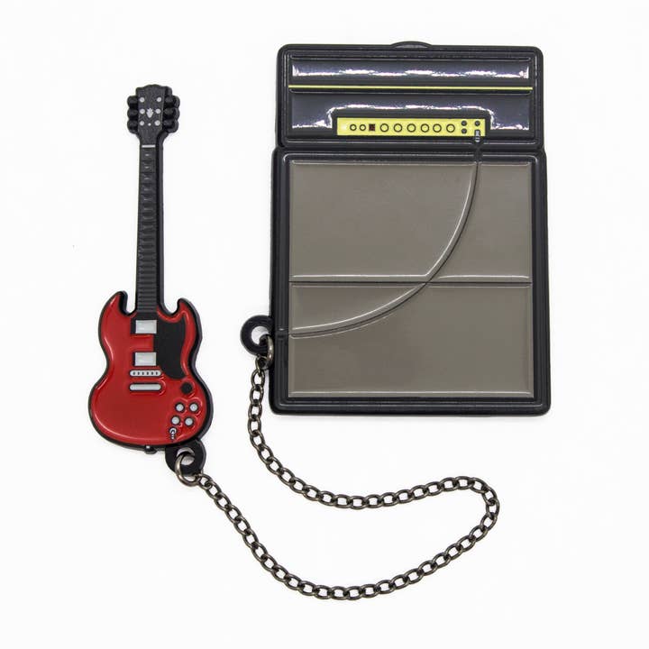 Épingles en émail Chaîne de guitare et ampli pour la vente par Craft MFG