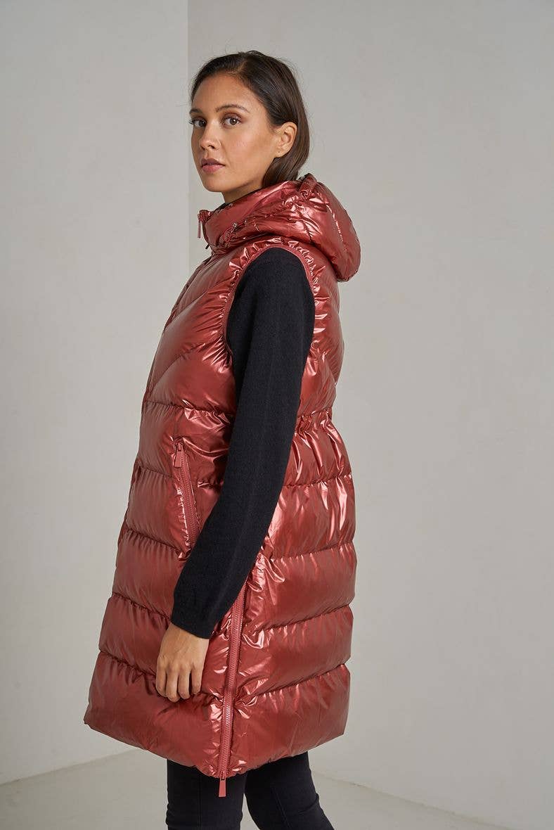 Attrait Paris - Wholesale Puffer Jacket - Women's - Metallic quilted long sleeveless oversized puffer jacket17