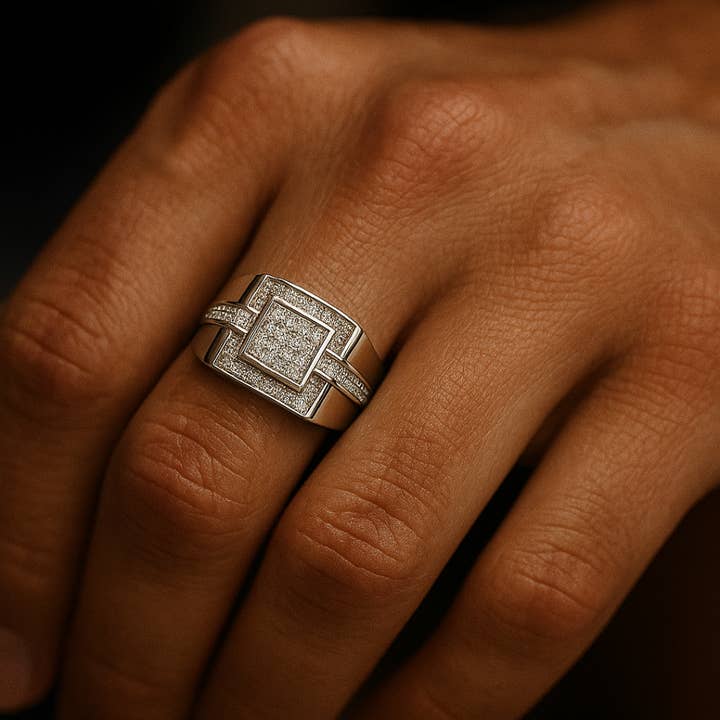 Anello con Moissanite di dichiarazione di valore per la vendita all'ingrosso da parte di Karen Cole Timeless Treasures