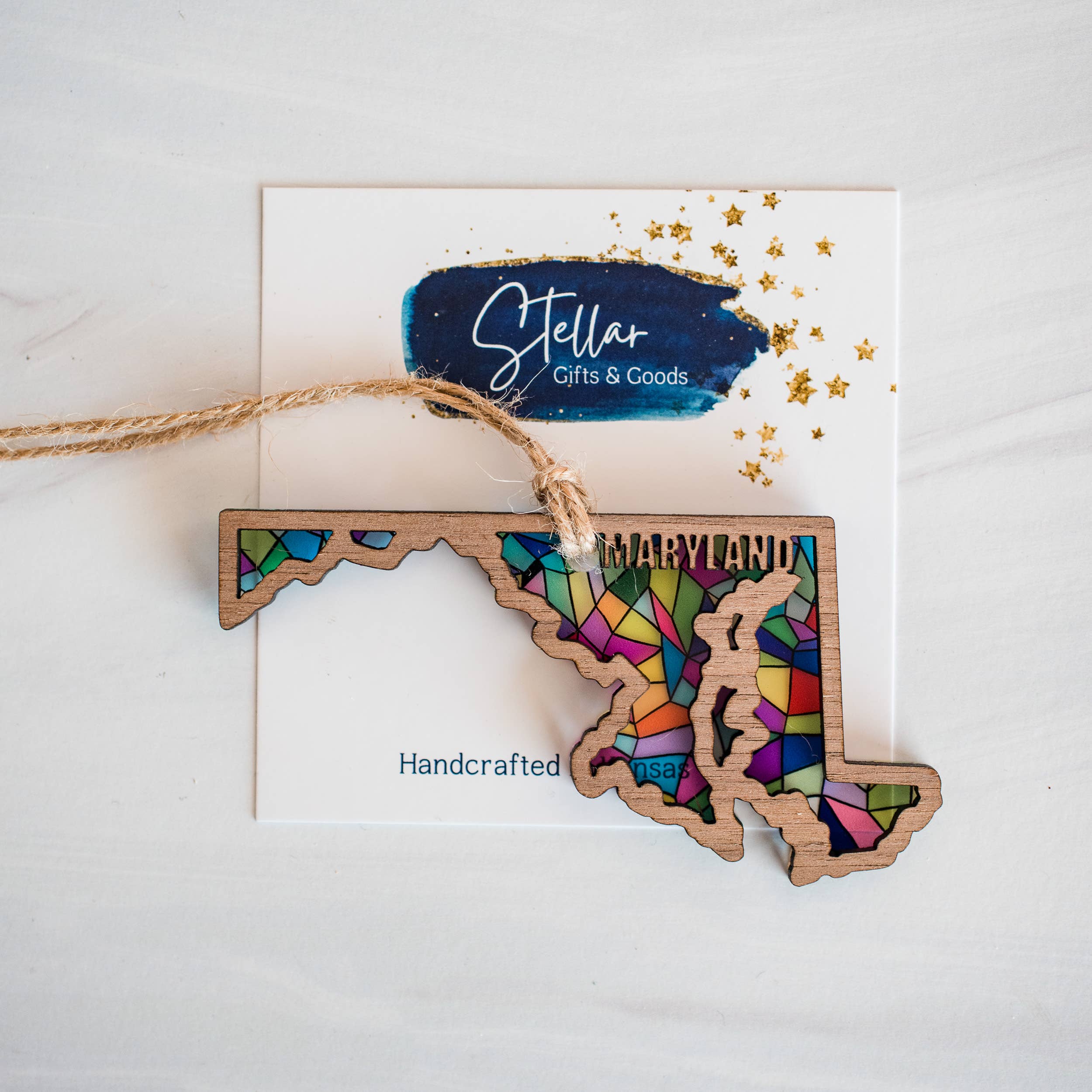 Stellar Gifts & Goods Wholesale - Vente Objets de décoration - Ornements - Vitrail Fête d'État - Noël Local10