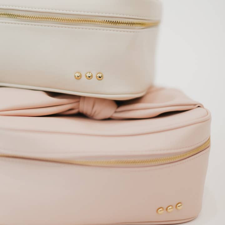 Pretty Simple - Wholesale Makeup/Cosmetic Bag - Madelyn Bow Makeup Bag
