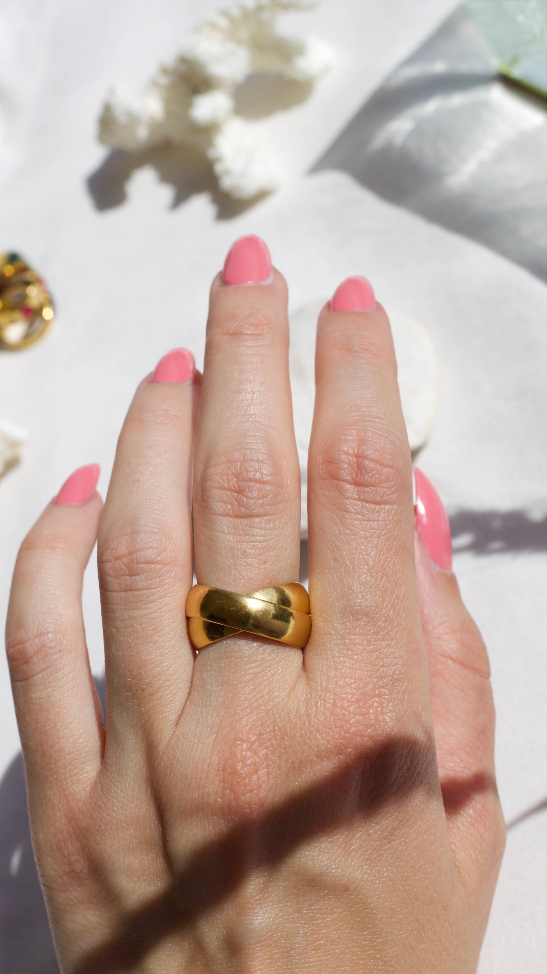 MeloMelo – wholesale Band/stacked ring – Interlocking Double Band Ring6